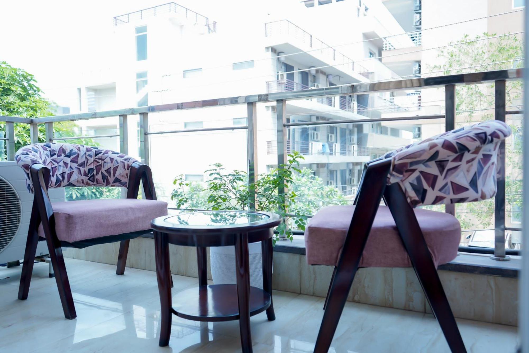 Hotel The Luxe 18 - Golf Course Road Gurgaon Esterno foto