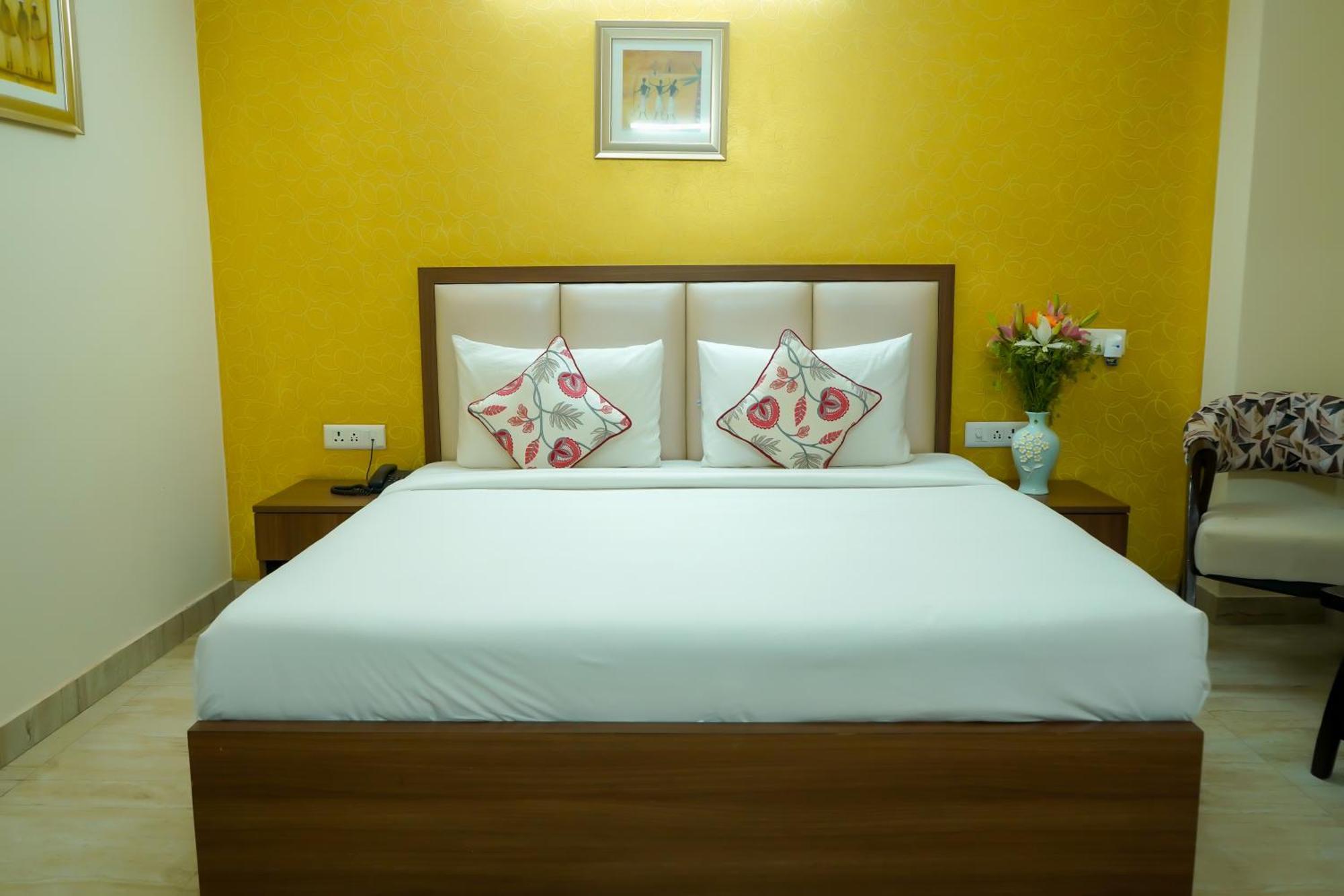 Hotel The Luxe 18 - Golf Course Road Gurgaon Esterno foto
