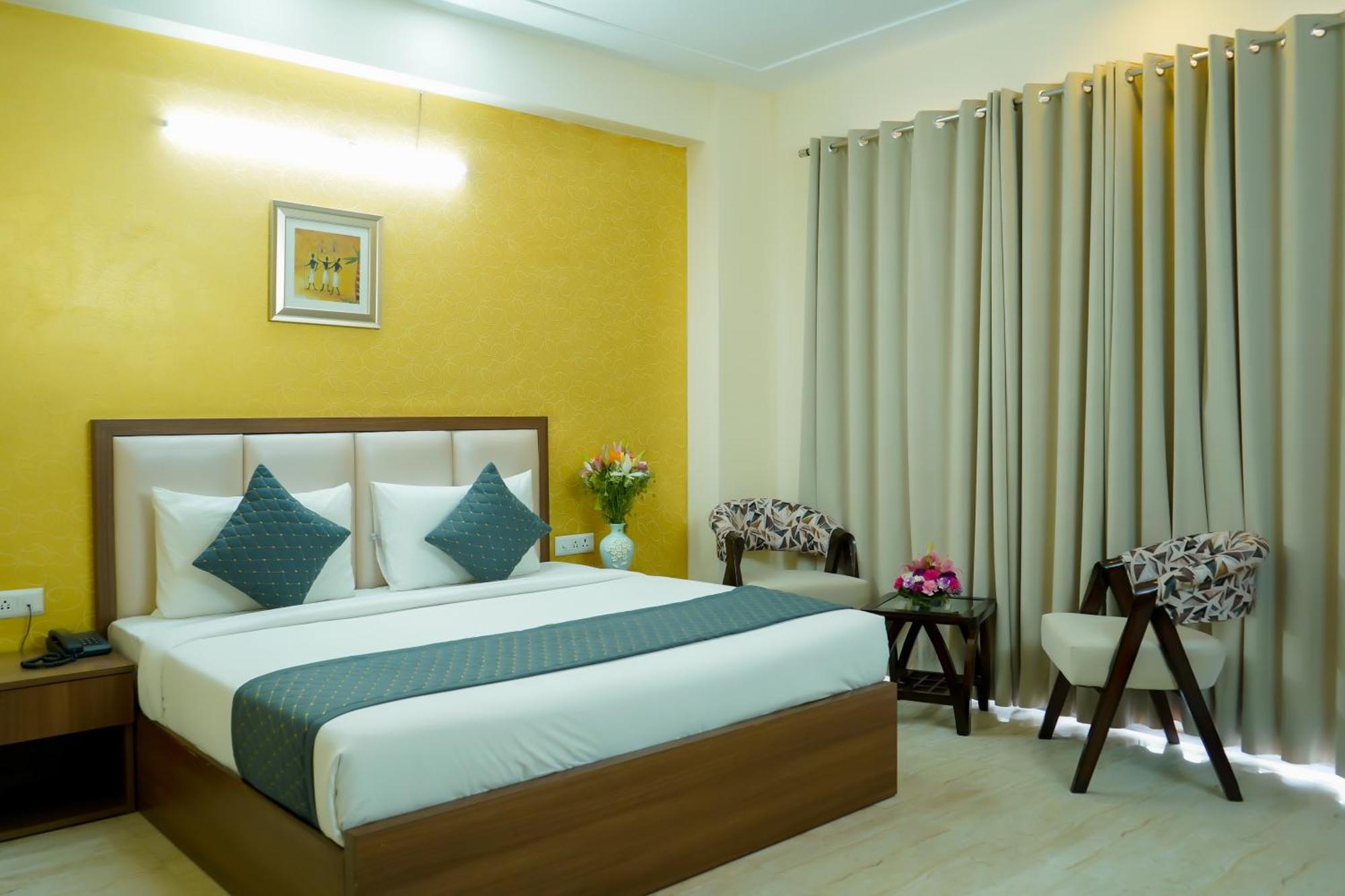 Hotel The Luxe 18 - Golf Course Road Gurgaon Esterno foto