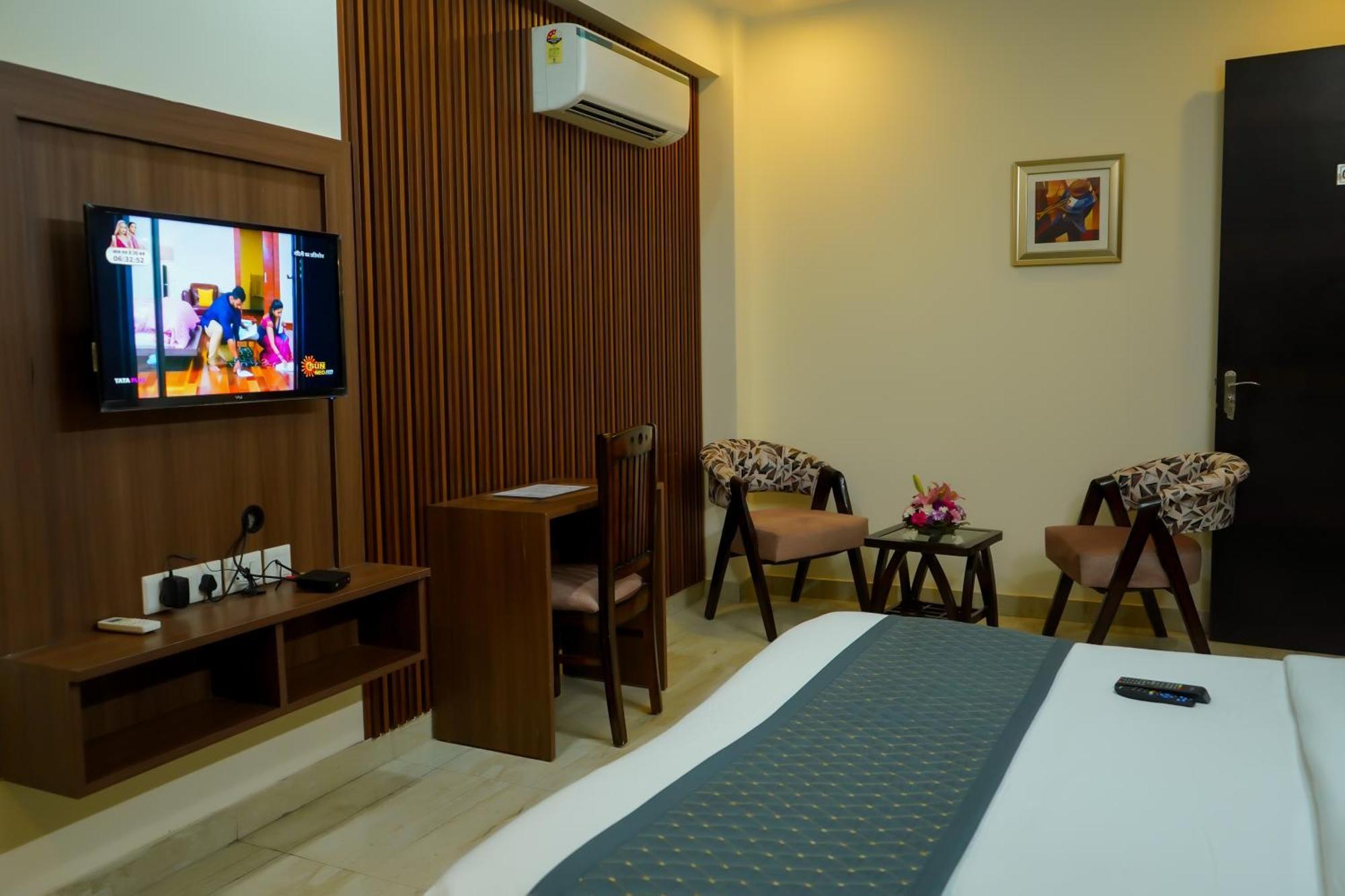 Hotel The Luxe 18 - Golf Course Road Gurgaon Esterno foto