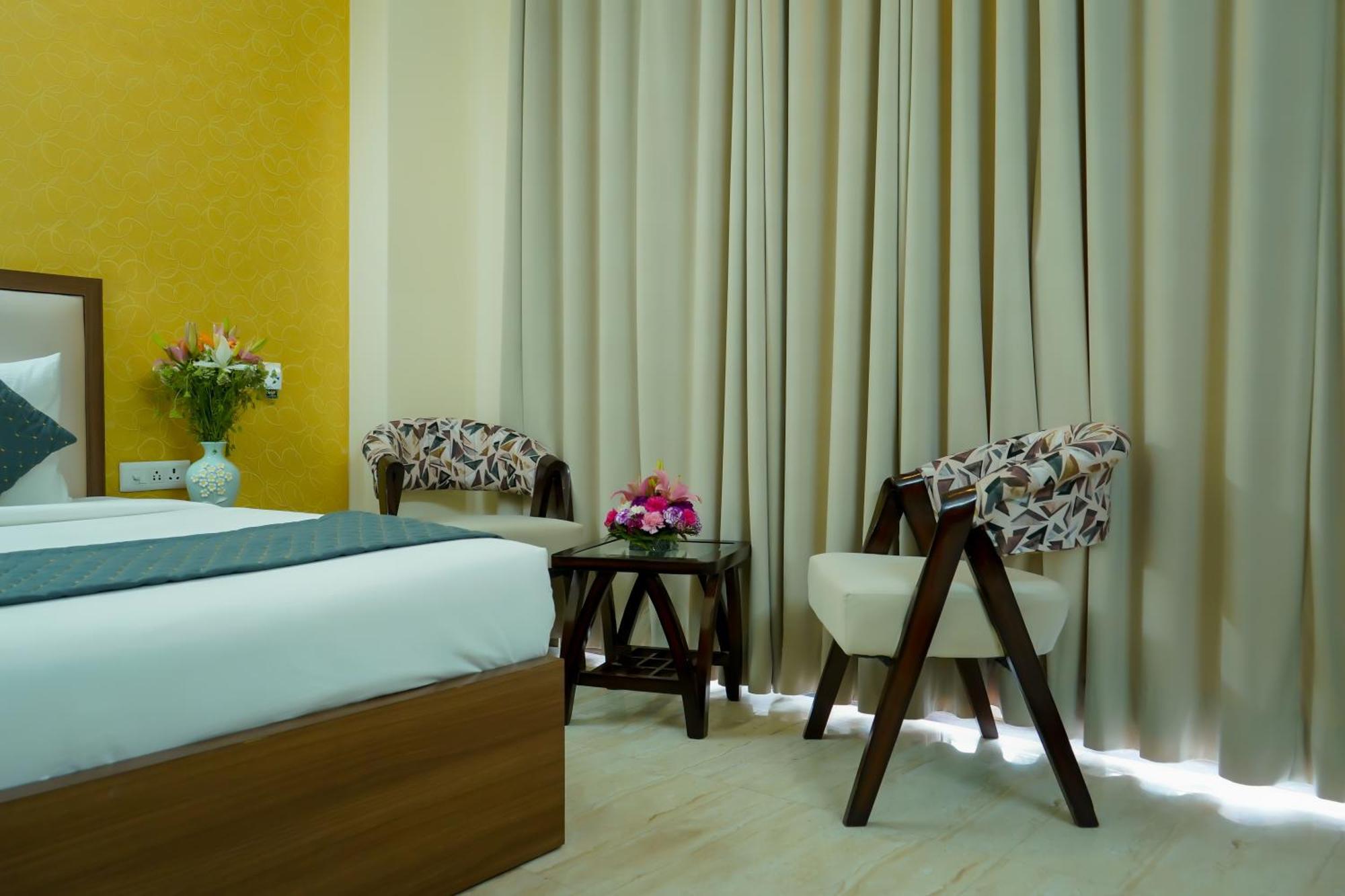 Hotel The Luxe 18 - Golf Course Road Gurgaon Esterno foto