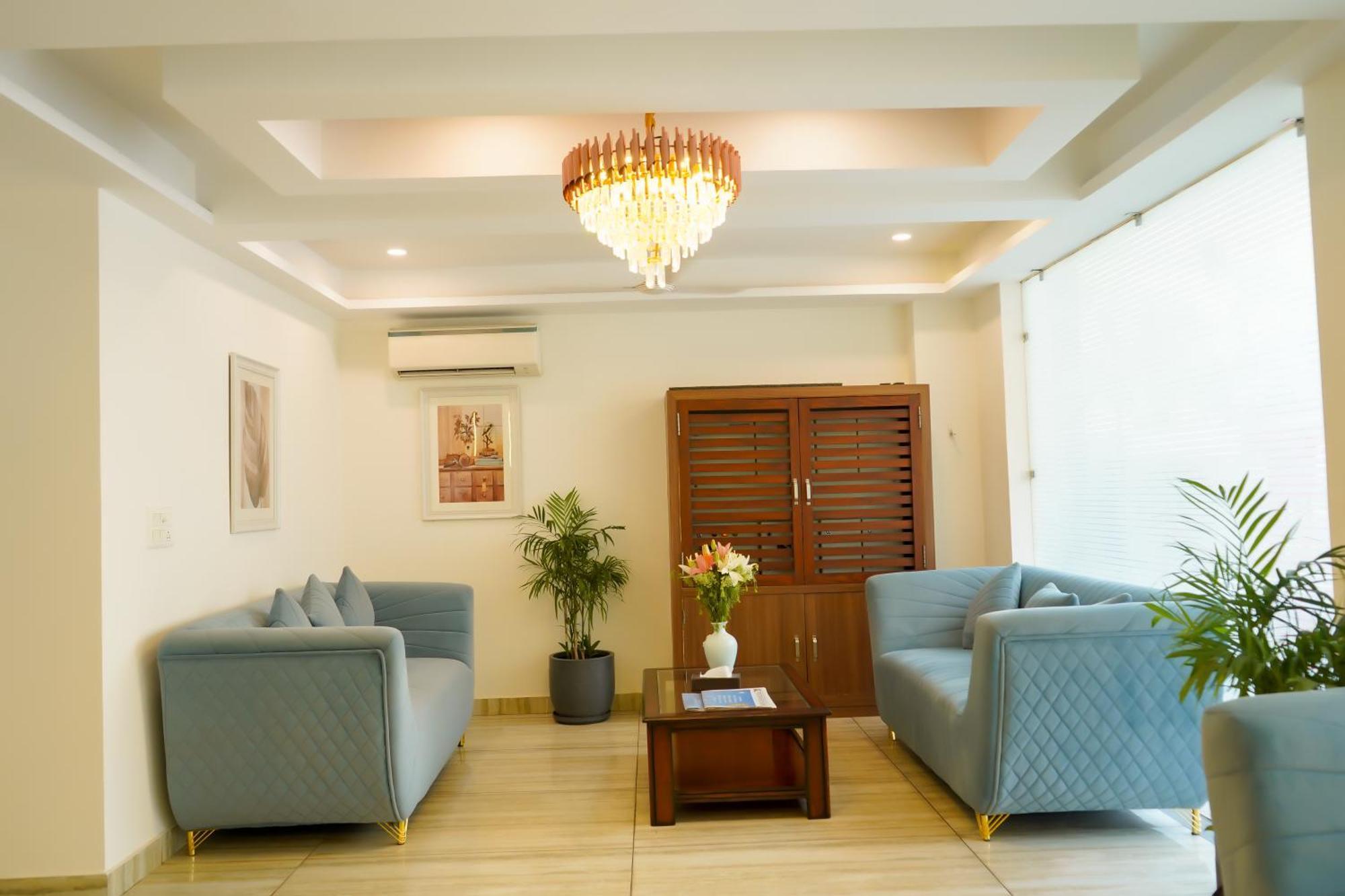 Hotel The Luxe 18 - Golf Course Road Gurgaon Esterno foto